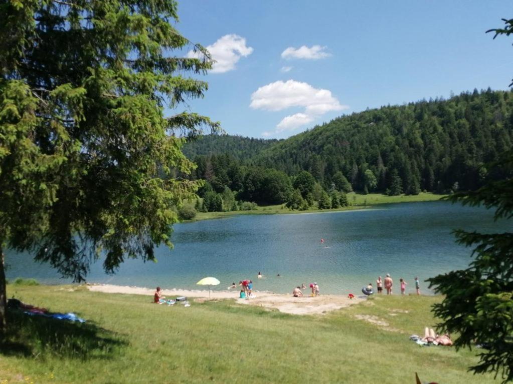 Maison Entre Lacs Et Forets مونتريال لا كلوز المظهر الخارجي الصورة